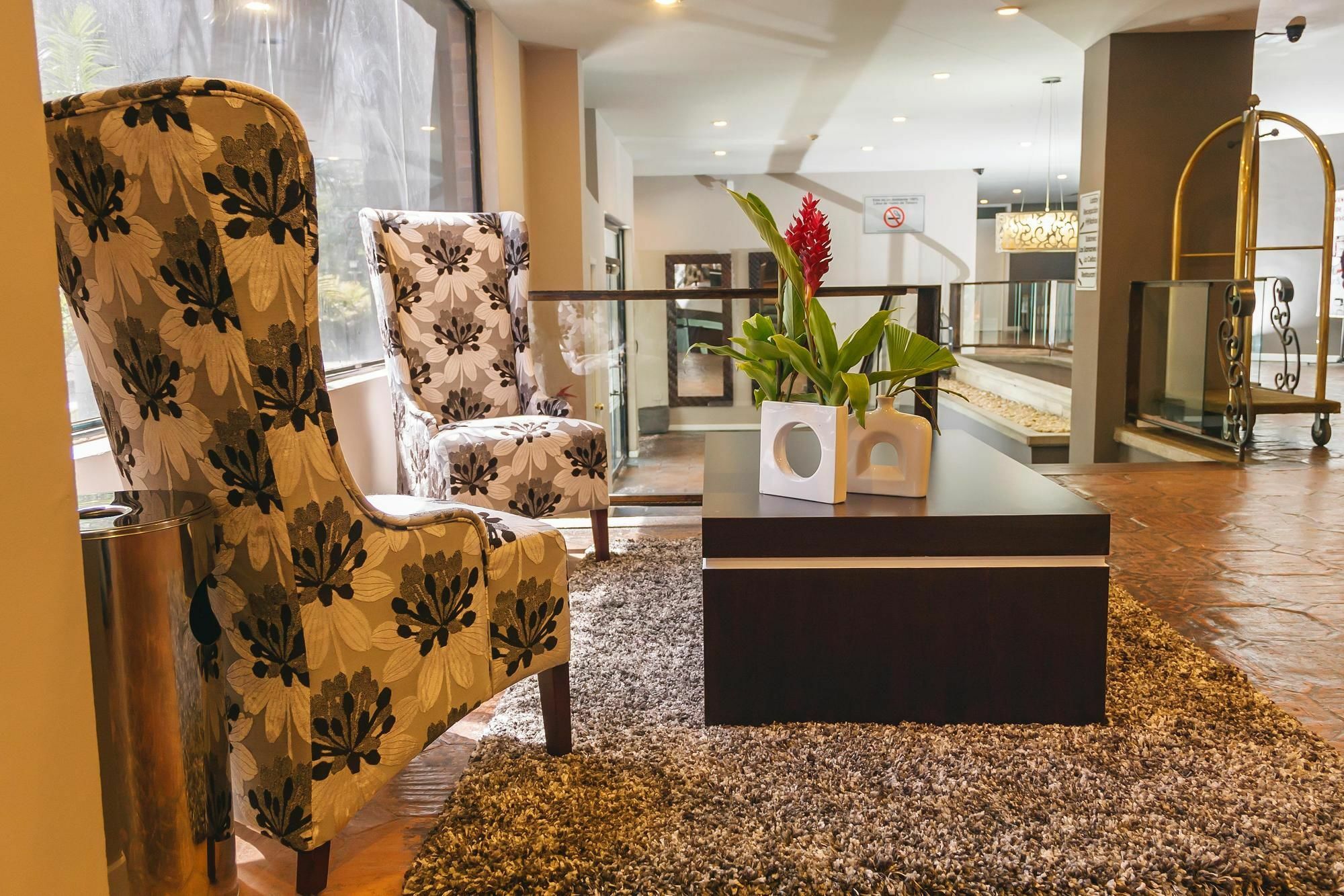 Guaparo Suites 巴伦西亚 外观 照片